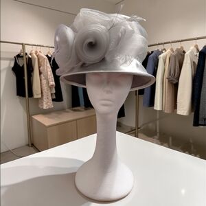 Women's Silver Hat with Floral Design